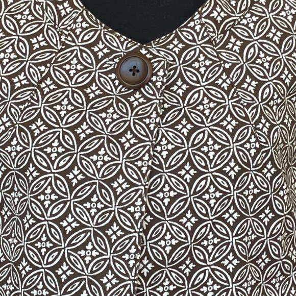 Talbots denim brown and white tile motif cropped jacket - Picture 2 of 9